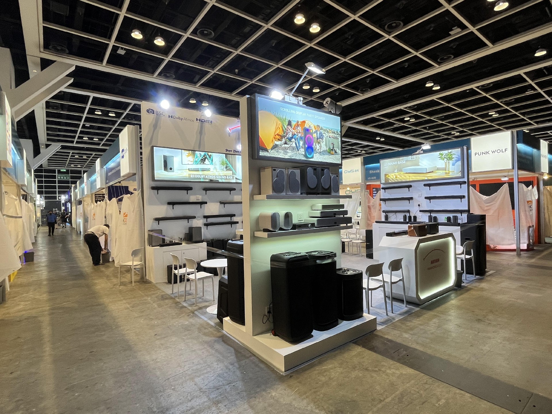 如何設(shè)計搭建獨具匠心的展臺
